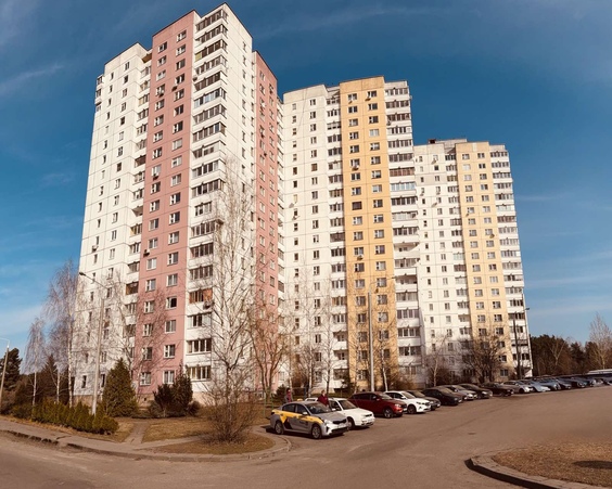 Четырехкомнатные и более